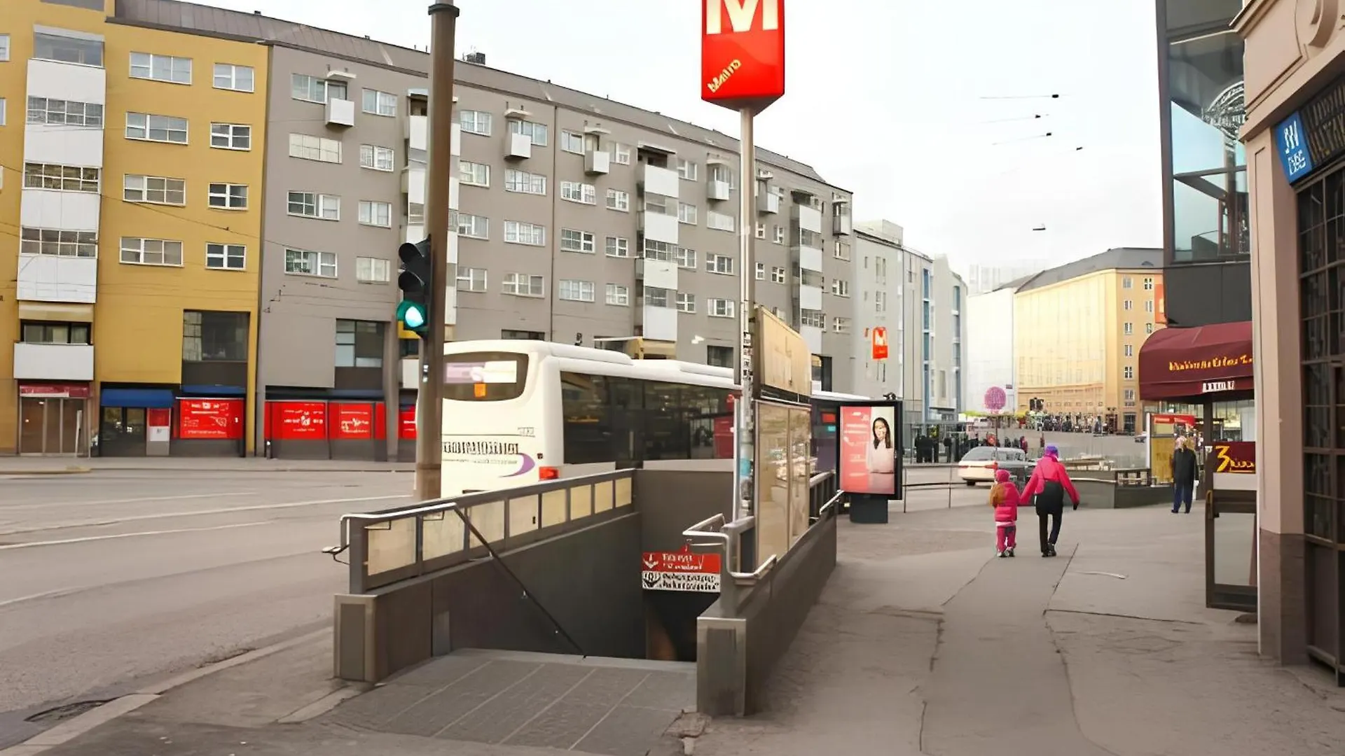 Apartamento Modern Boho Charm In Kallio, Walk To City Center Helsinki Finlandia
